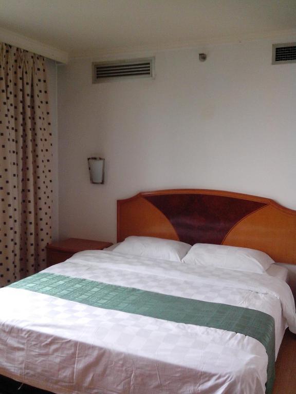 Garden City Hotel Chengdu Zimmer foto