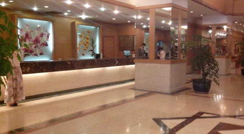 Garden City Hotel Chengdu Exterior foto